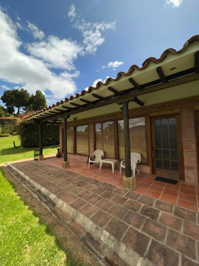 Hotel, Bungalows, Chalet Y Cabanas Aventura Park Villa De Leyva La Periquera Exteriör bild